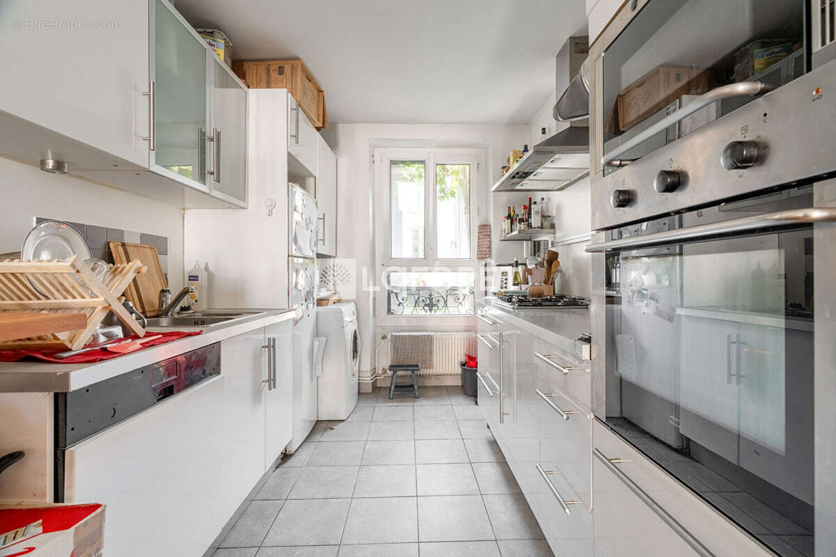 Appartement à PARIS-20E