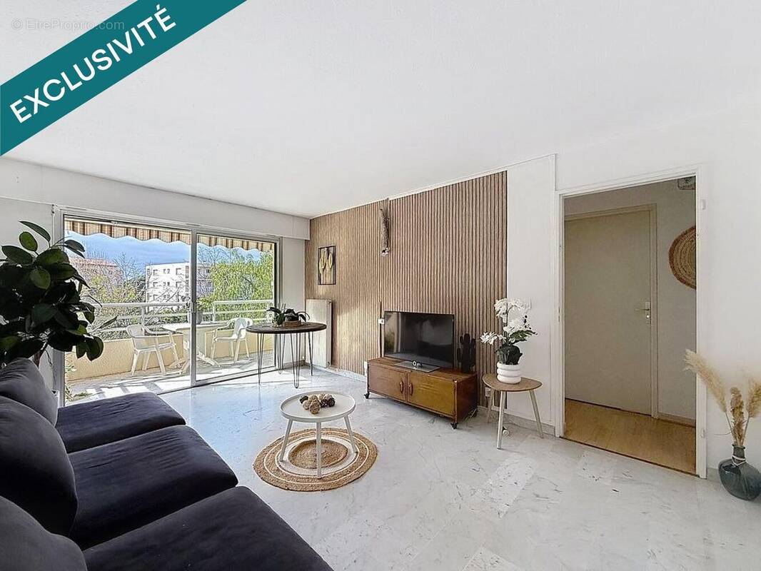 Photo 1 - Appartement à FREJUS