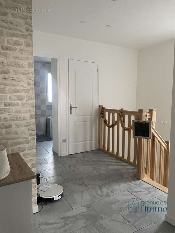 Maison à LES PONTS-DE-CE