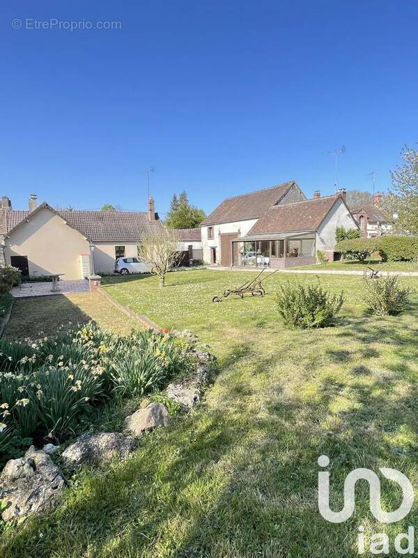 Photo 1 - Maison à SALIGNY