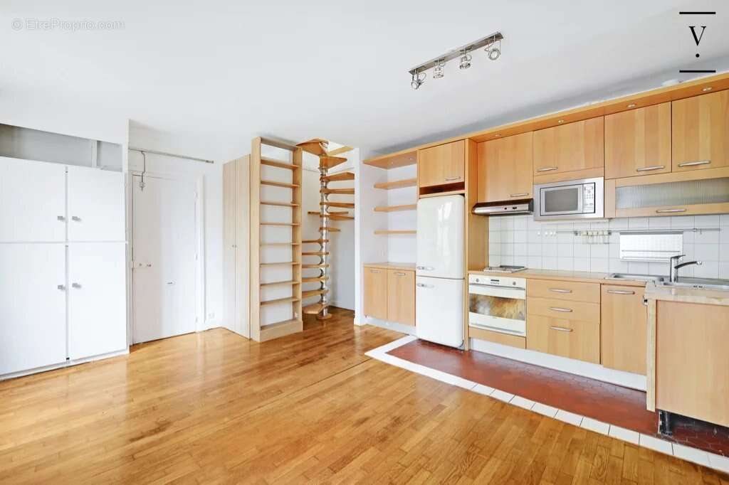 Appartement à PARIS-12E