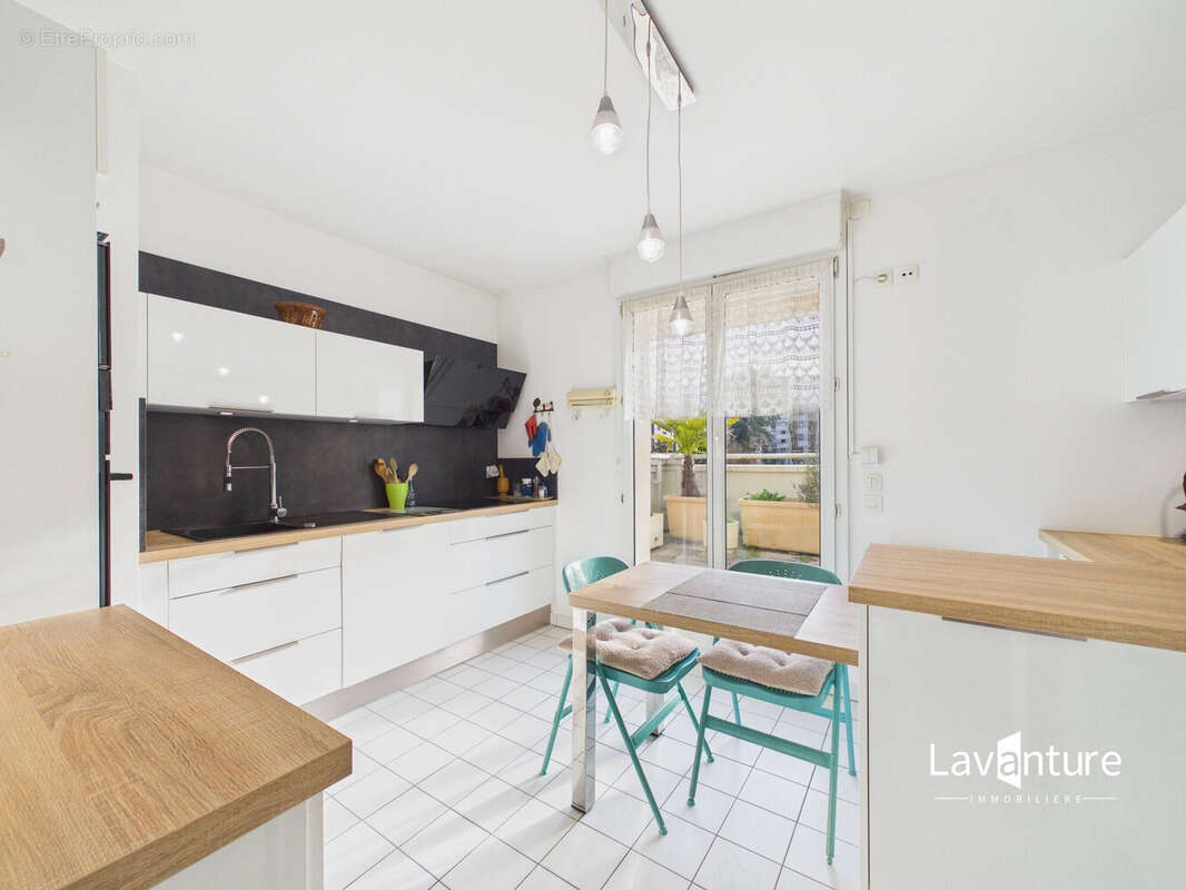 Appartement à LE PLESSIS-ROBINSON
