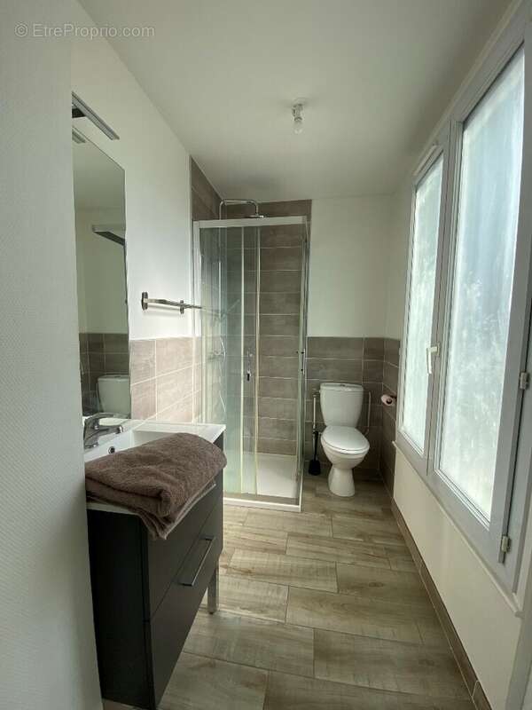 Appartement 94 m² à Vichy  - photo 4