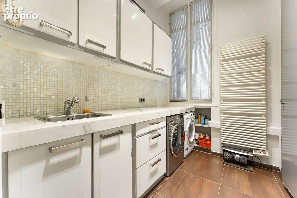 Paris 17e Saint-Ferdinand - Appartement familial de standing de 200.88 m² - photo 11