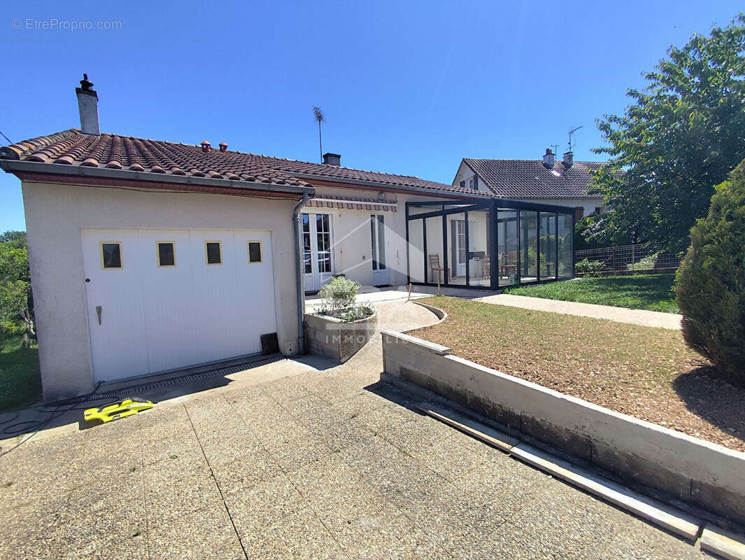 Maison à L&#039;ISLE-JOURDAIN