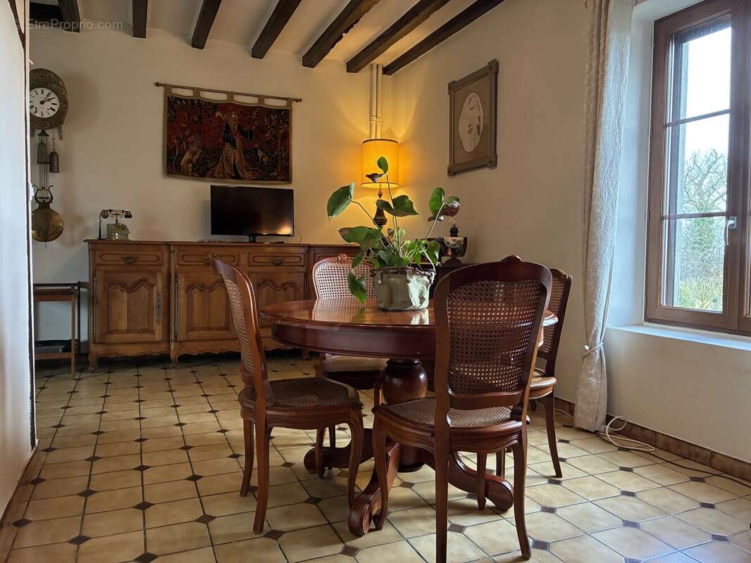 Maison à AVAILLES-LIMOUZINE