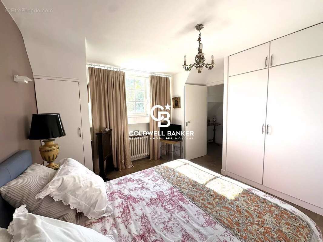 Maison à LE VESINET