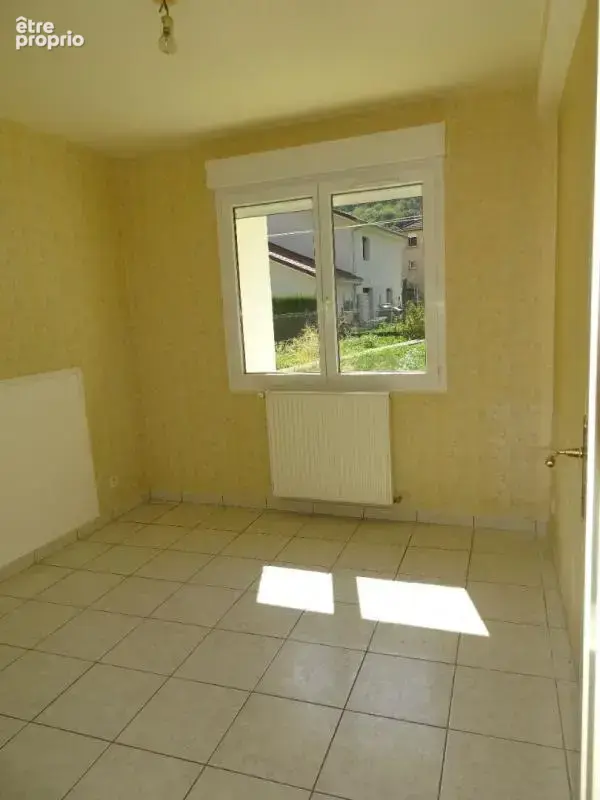 Maison Vaux Les St Claude 6 pièce(s) 185 m2 avec garage et terrain - photo 6