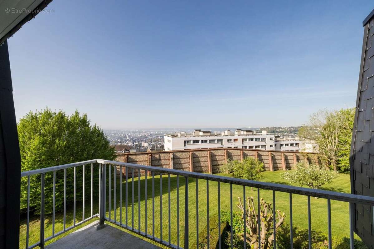 Appartement à BOIS-GUILLAUME