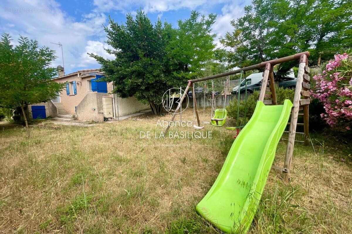 Maison à SAINT-MAXIMIN-LA-SAINTE-BAUME