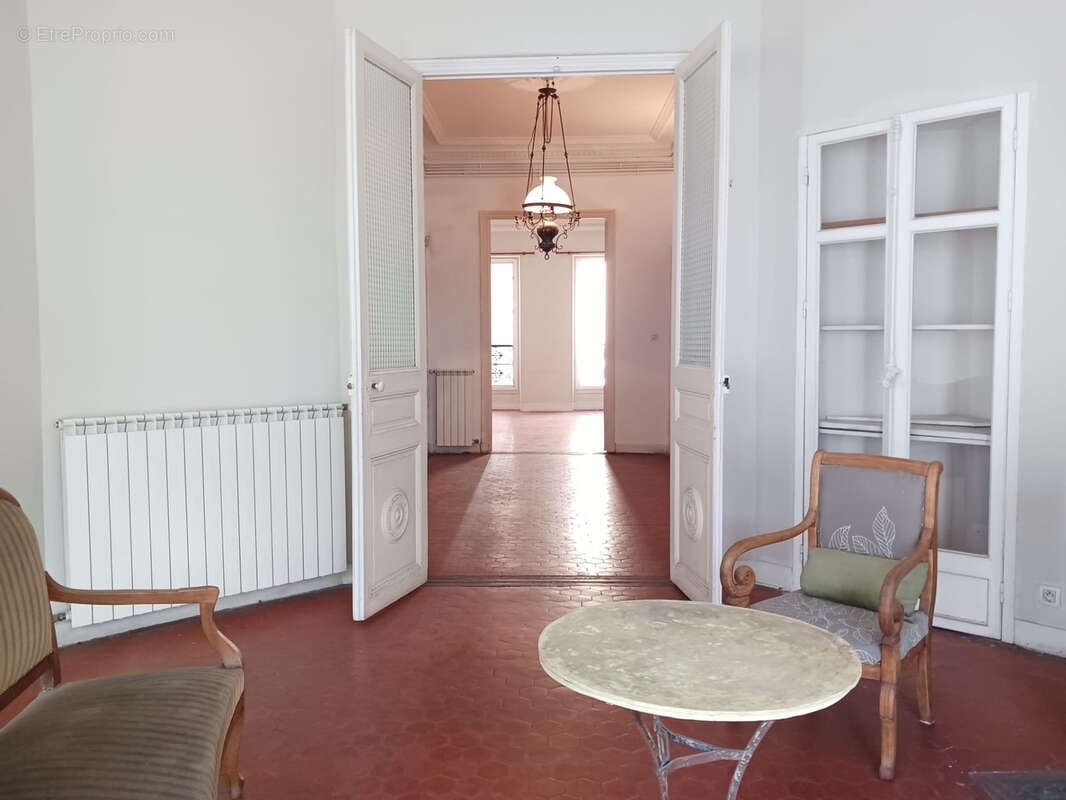 Appartement à MARSEILLE-6E