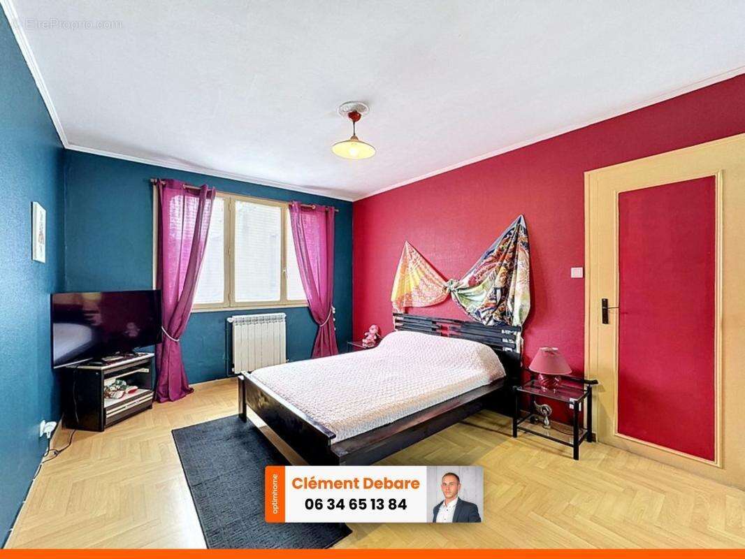 Maison avec plus de 200 m² avec 5 chambres - photo 11