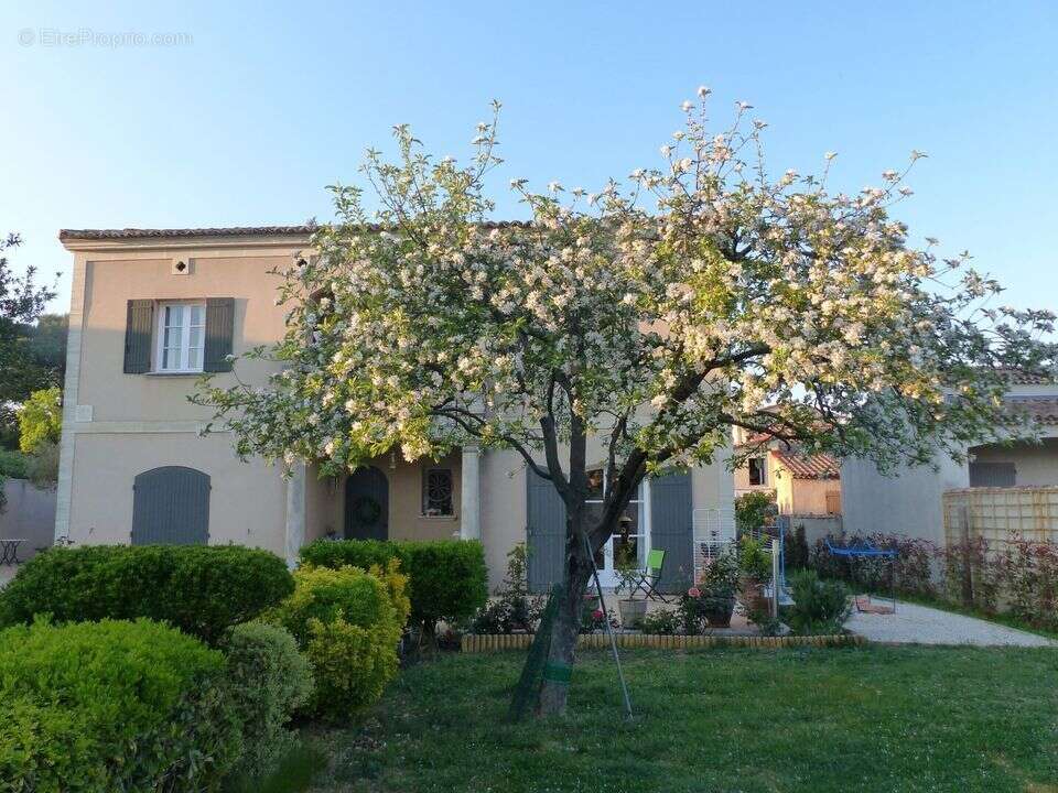 Maison à VILLENEUVE-LES-AVIGNON