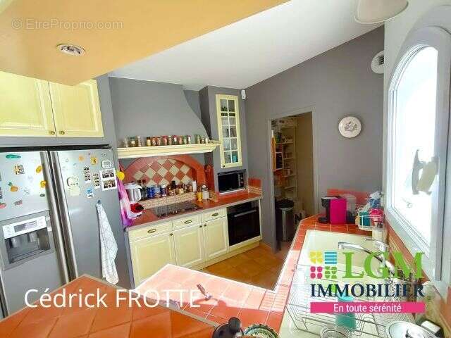 Maison à MONTBOUCHER-SUR-JABRON