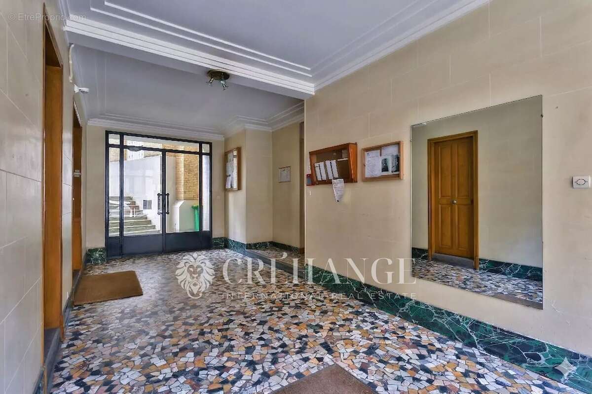 Appartement à PARIS-20E