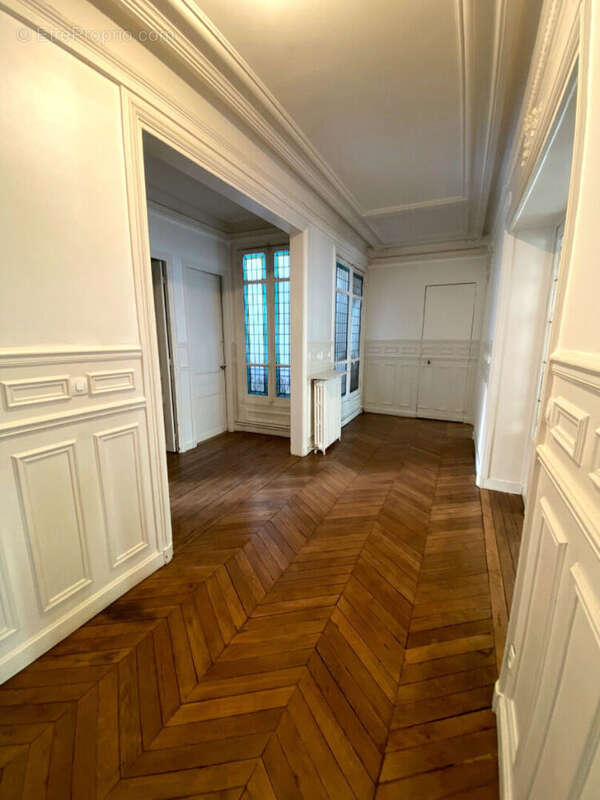 Appartement à PARIS-12E