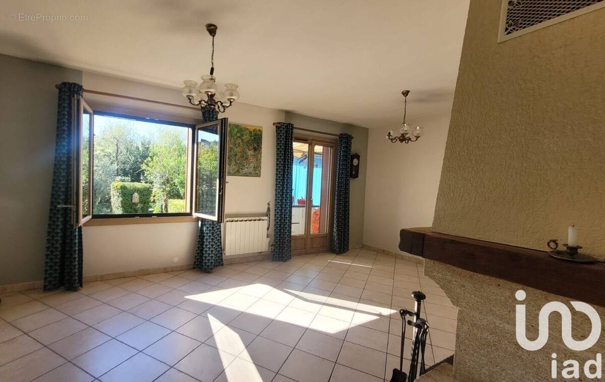 Photo 1 - Maison à LAGNY-SUR-MARNE