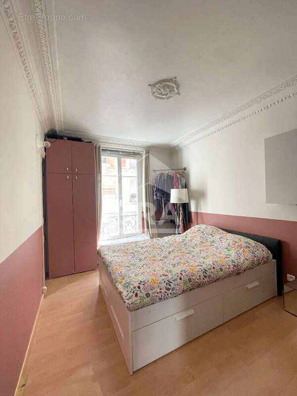 Appartement à PARIS-14E