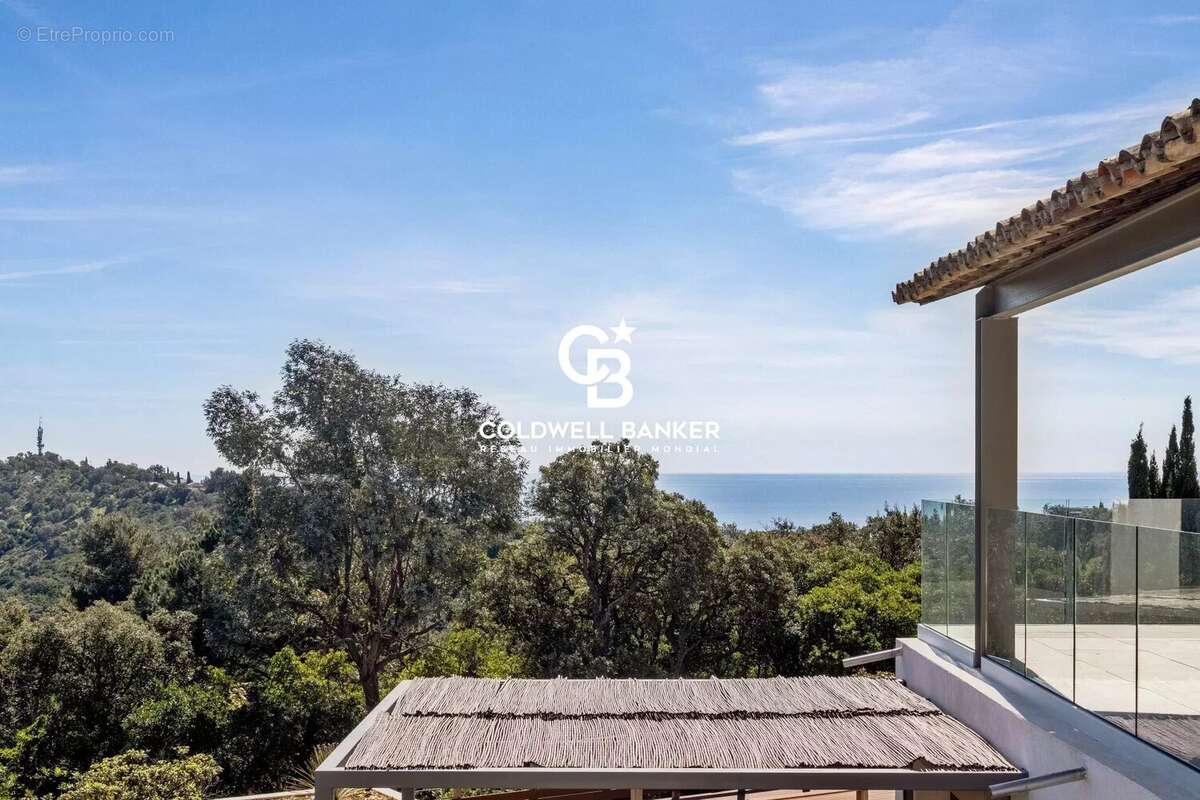 Maison à CAVALAIRE-SUR-MER