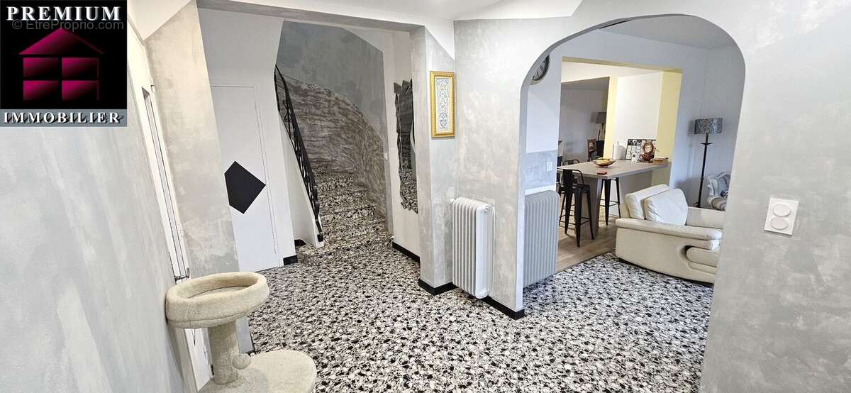 Maison 5 pièces de 143m² - photo 8