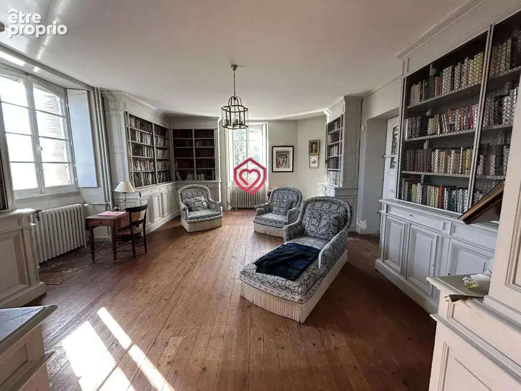 Manoir en bordure de rivière avec parc et dépendances - photo 20