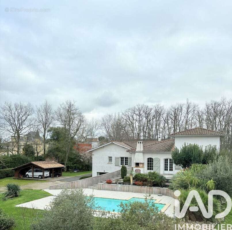 Photo 1 - Maison à CARBON-BLANC
