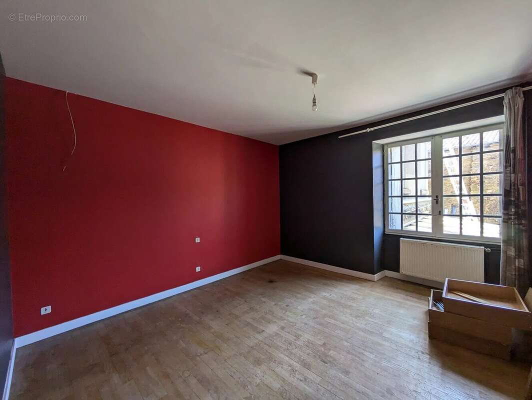 Appartement 125 m² à Oradour-Sur-Vayres  - photo 5
