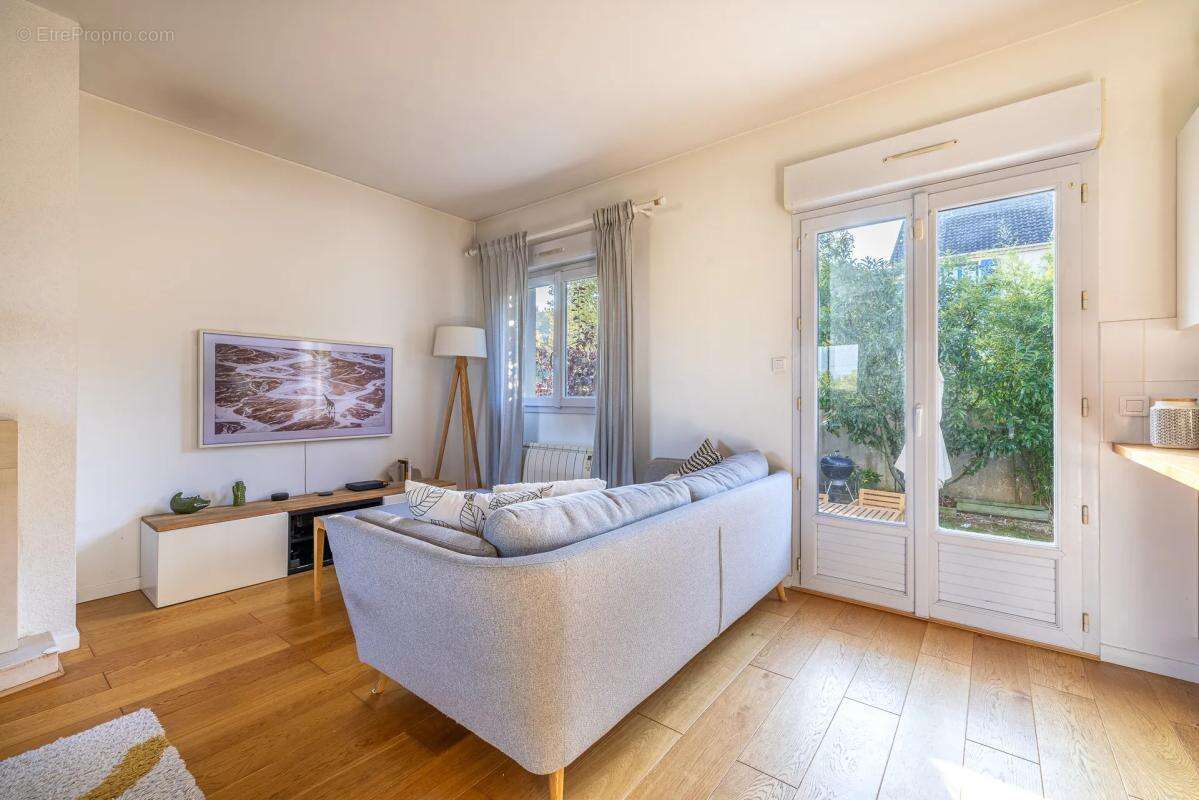 Maison à NOISY-LE-GRAND