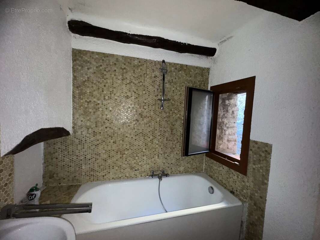 Appartement à PEILLON