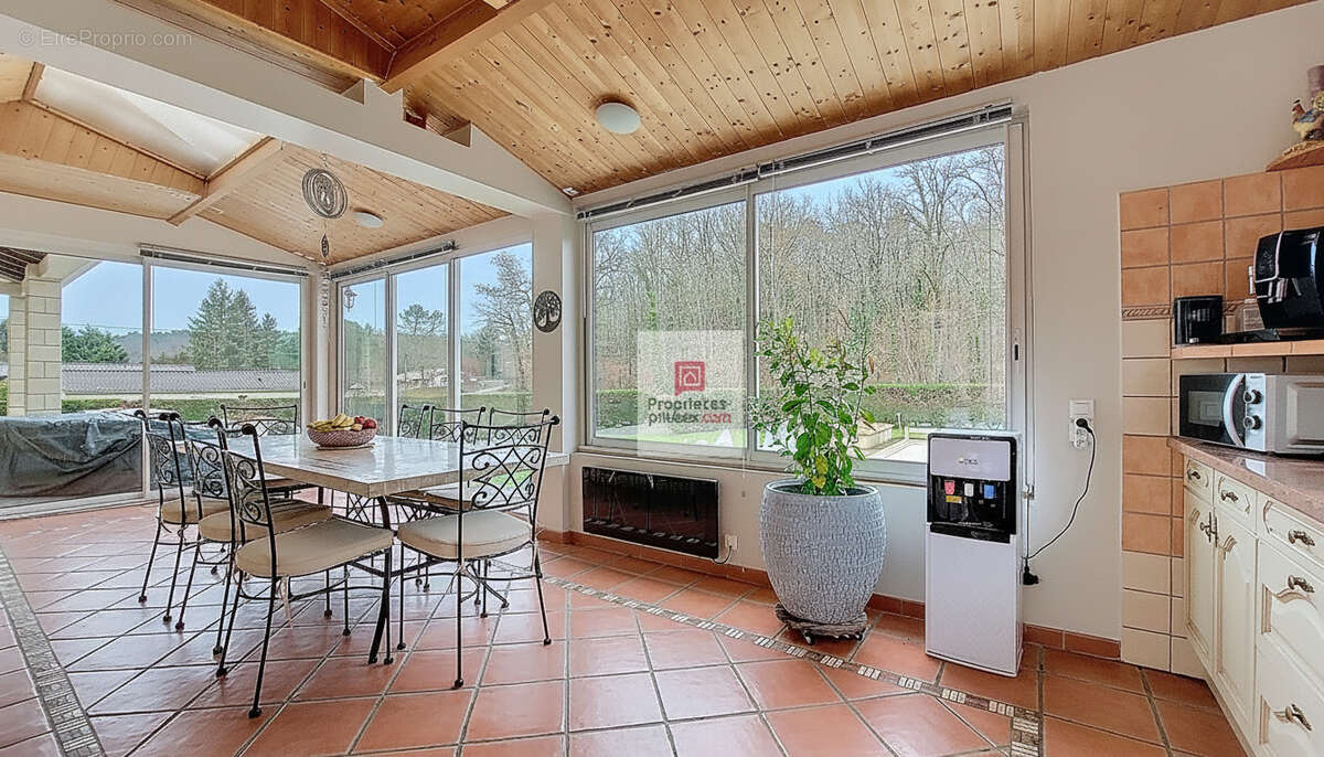 Maison à LA DOUZE