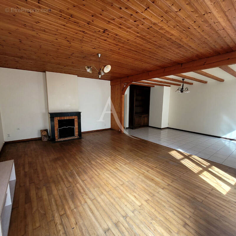 Maison à LE CHAMP-SAINT-PERE