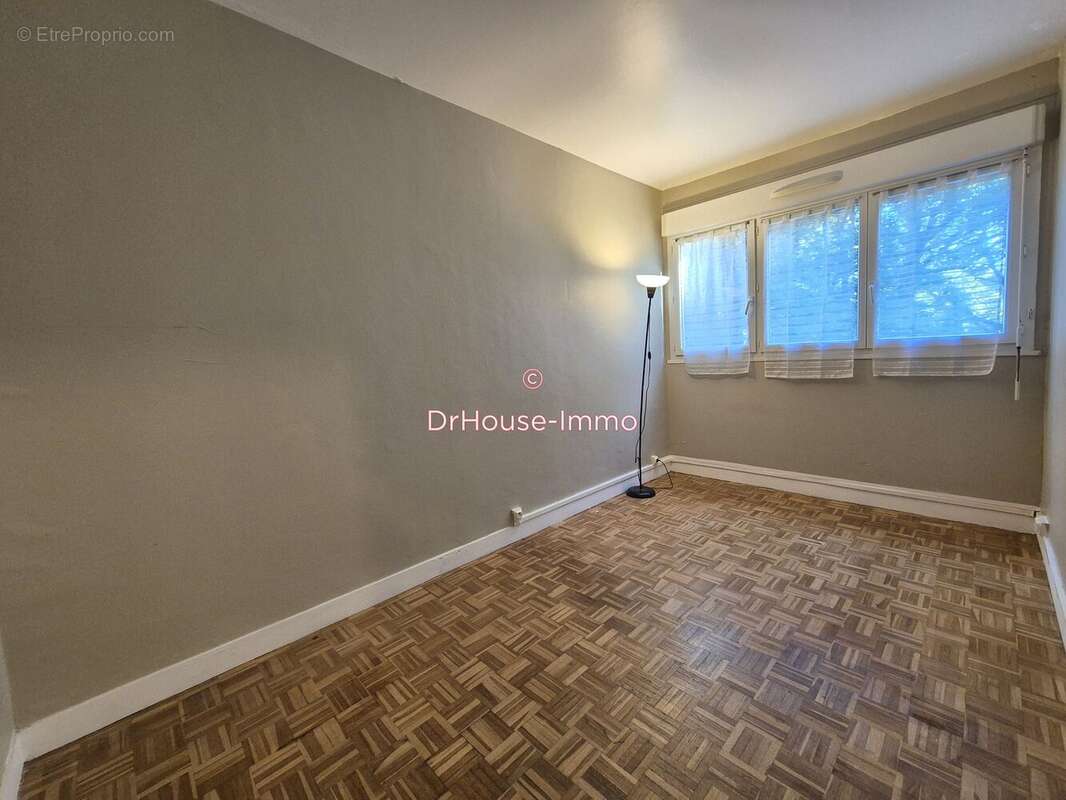 Appartement à AUBERGENVILLE