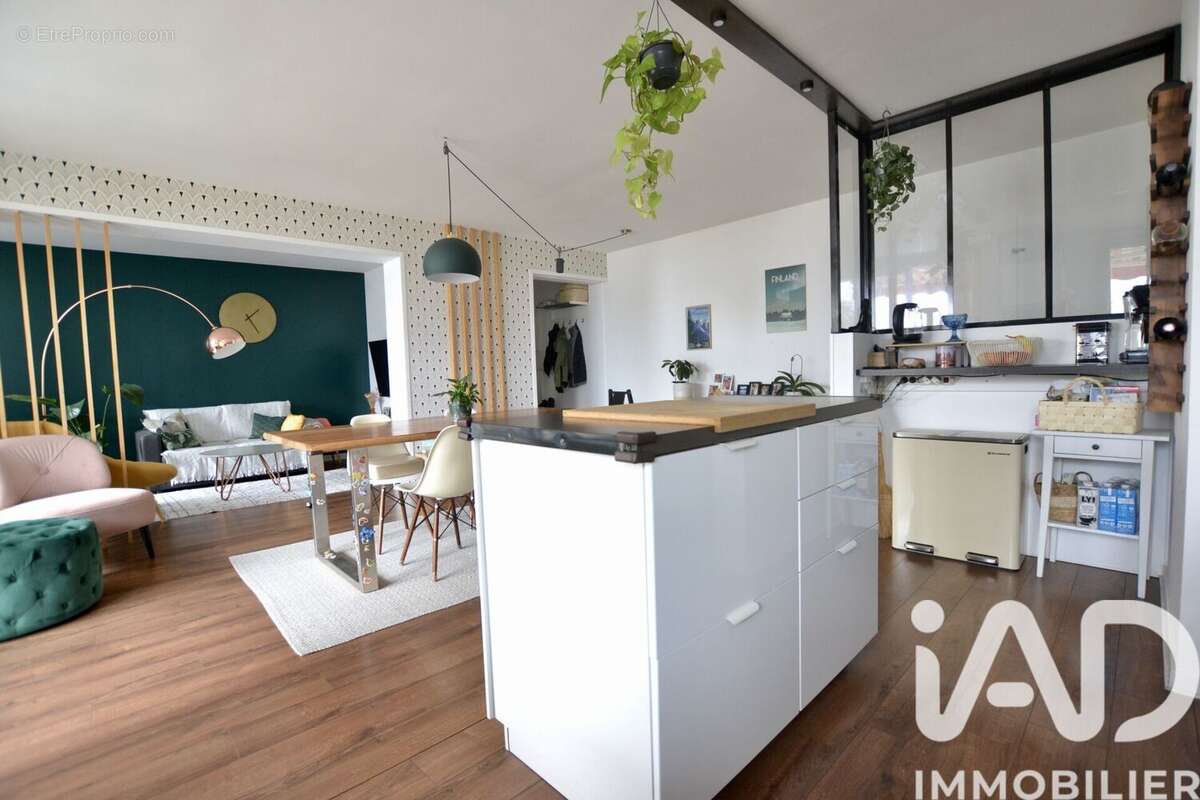 Photo 8 - Appartement à HOUILLES
