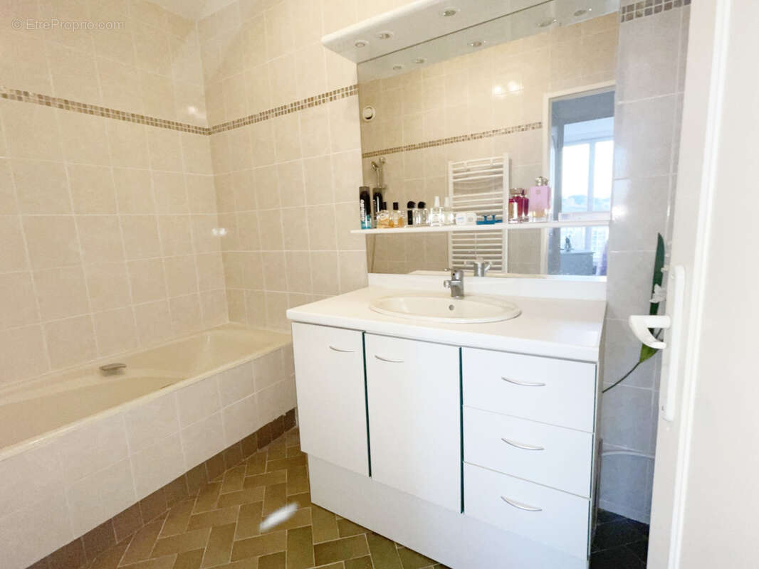 Appartement à MARSEILLE-14E