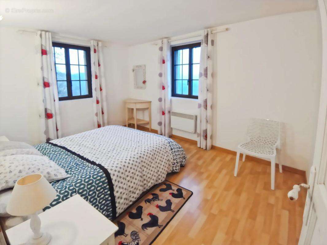 Maison à LA ROQUE-GAGEAC
