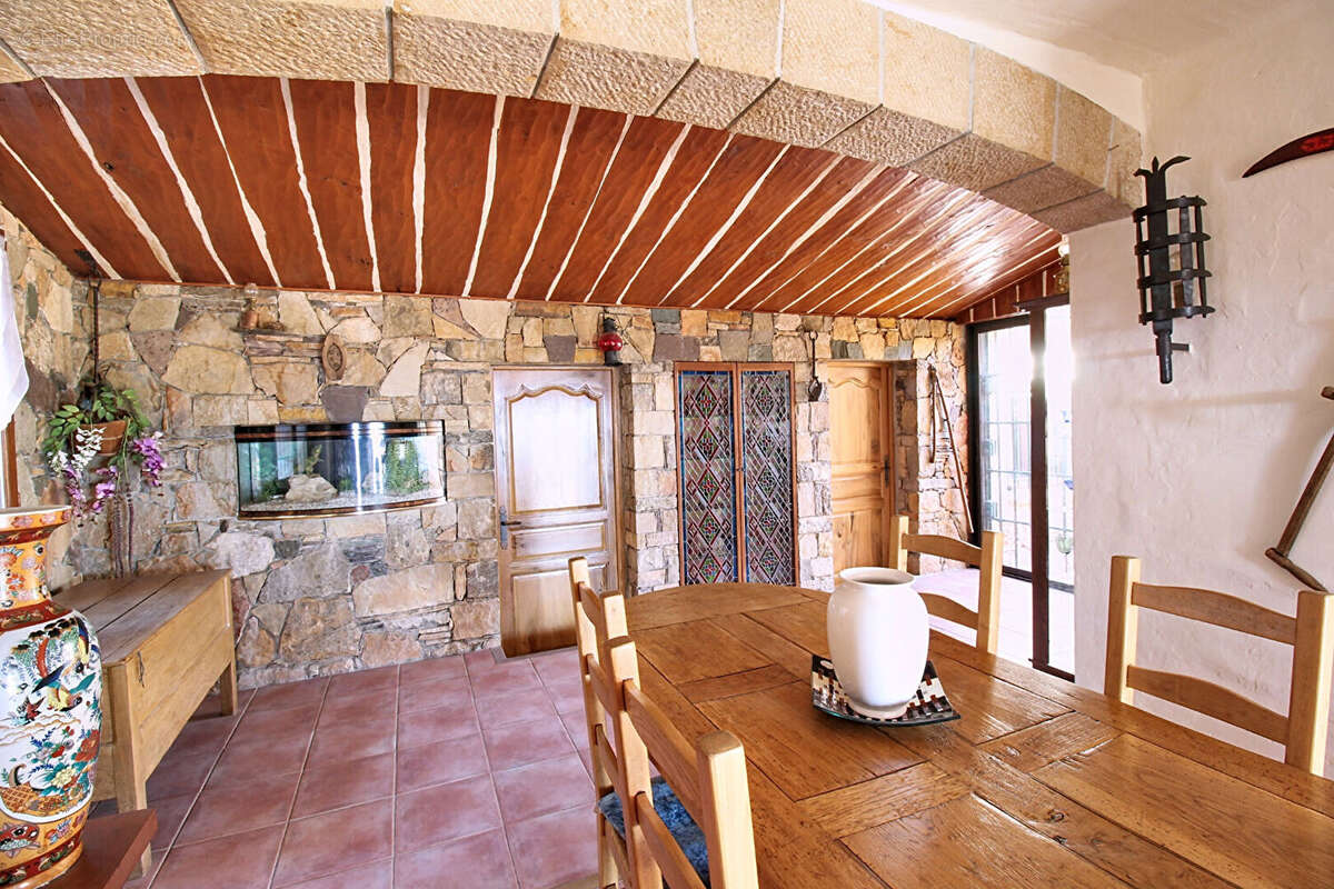 Maison à DRAGUIGNAN