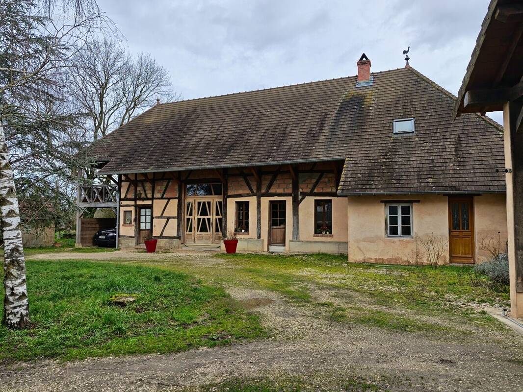 Maison à SAINT-BONNET-EN-BRESSE