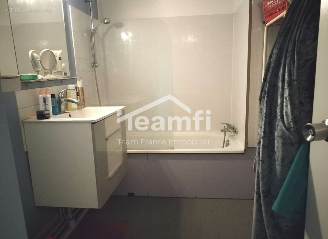 Appartement à PUY-GUILLAUME