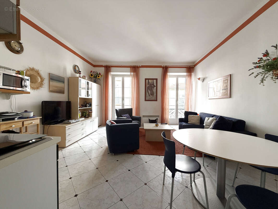 Appartement à MENTON