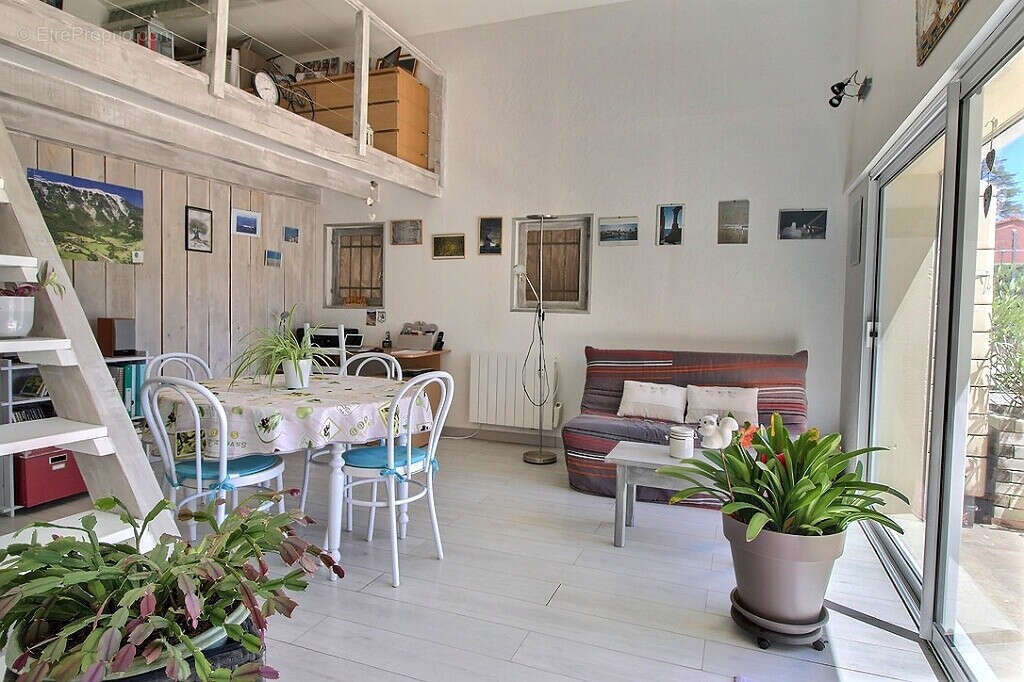 Maison à MAZAN