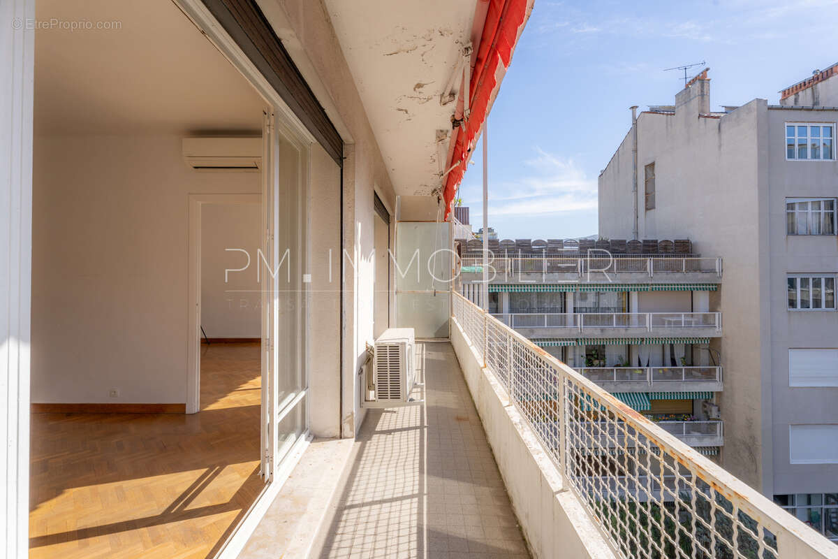 Appartement à MARSEILLE-8E