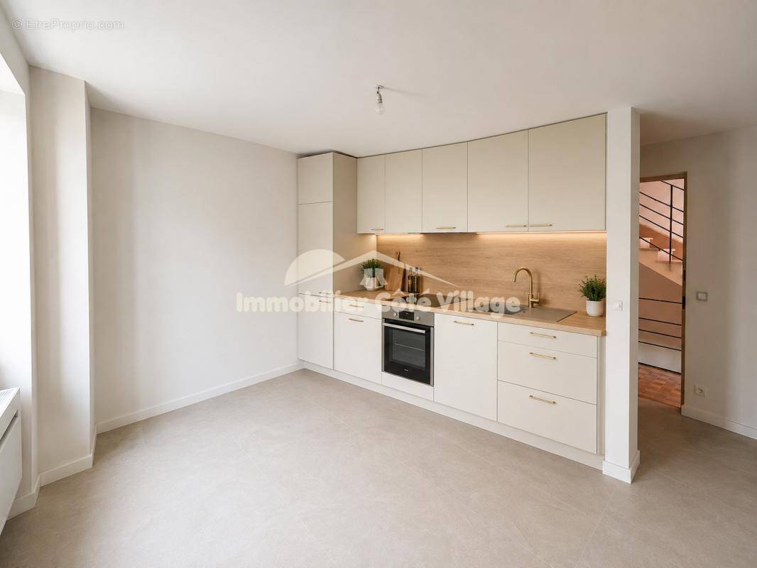 Appartement à LA TURBIE