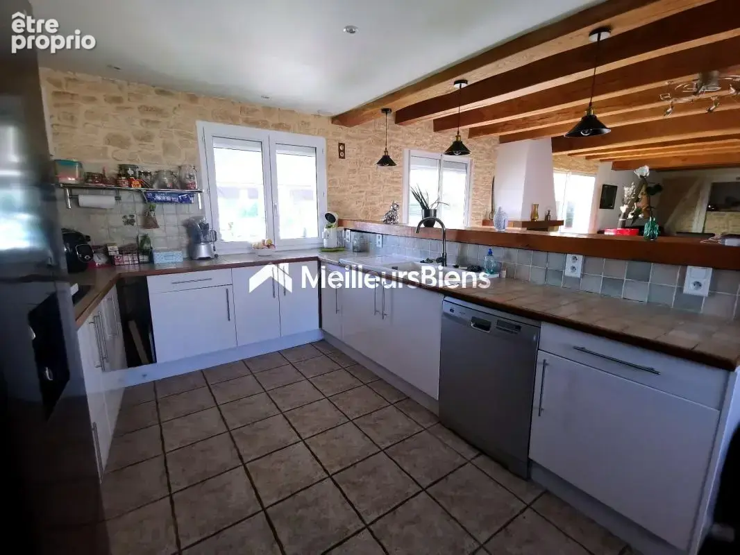 COUP DE CŒUR GARANTI — Pierres, Poutres, Piscine, Jacuzzi … et calme absolu - photo 7