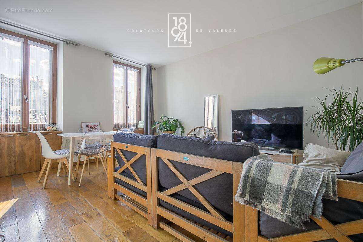 Appartement à MARSEILLE-6E