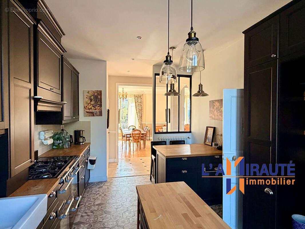 Maison à MAISONS-LAFFITTE