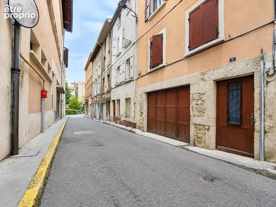 Appartement - 1 Chambre - Buanderie - Garage double - Au cœur de la ville - Proche toutes commodités - photo 16