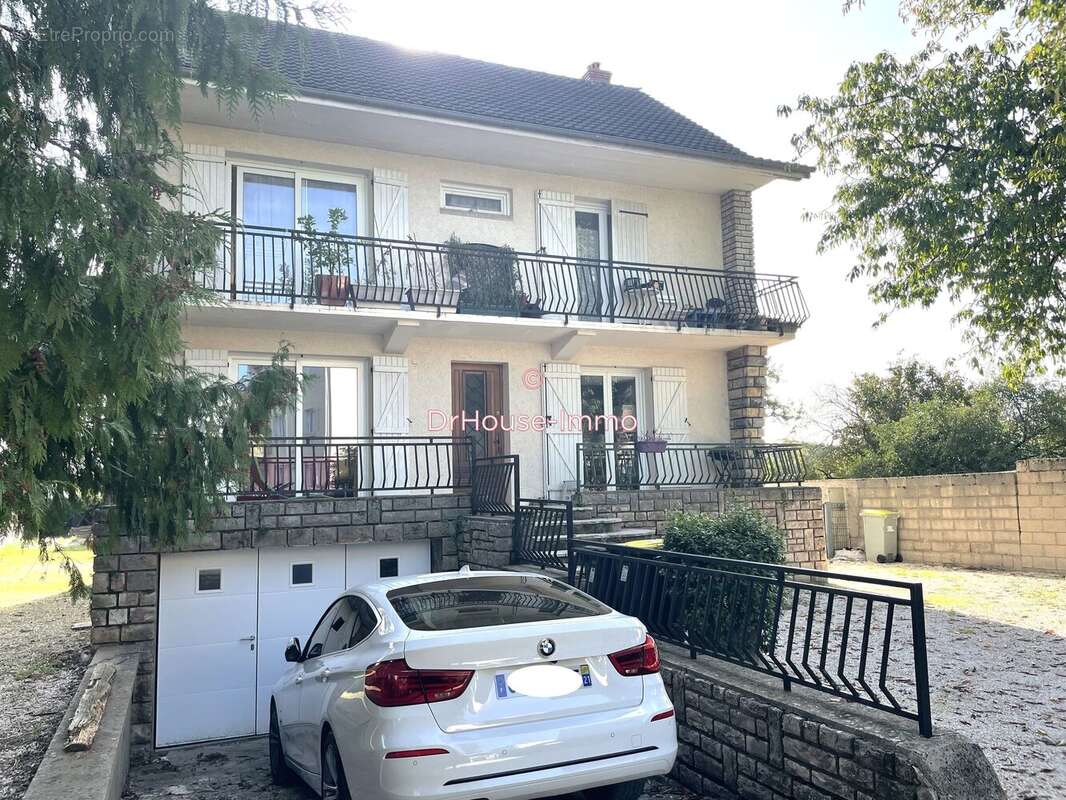 Maison à LONGVIC