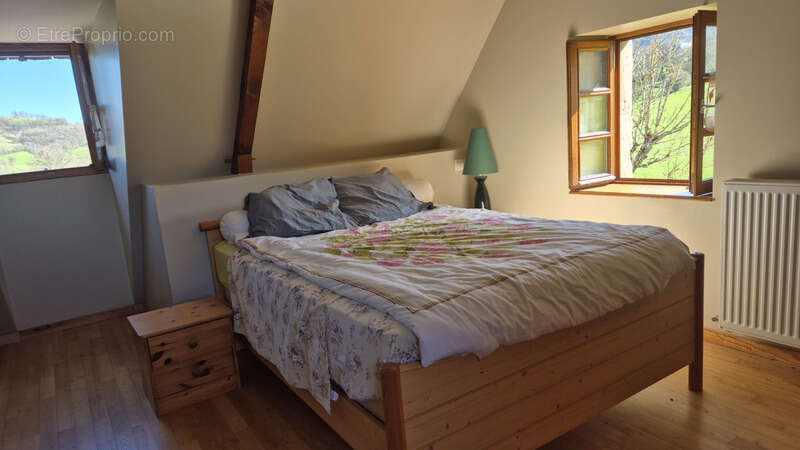 Maison à SAINT-CHRISTOPHE-VALLON