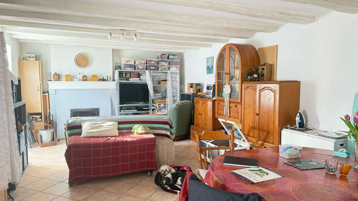 Maison à SAINT-HILAIRE-LA-PALUD