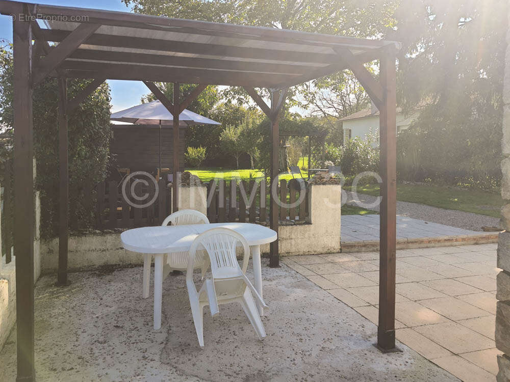 Maison à SAUZE-VAUSSAIS